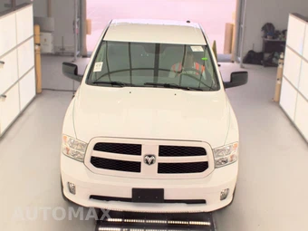 2015 Ram 1500 Express Extended Cab Medium Bed – miniatura 2