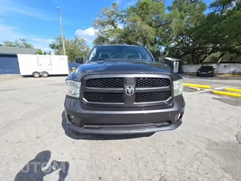 2015 Ram 1500 Express Regular Cab Medium Bed – miniatura 2
