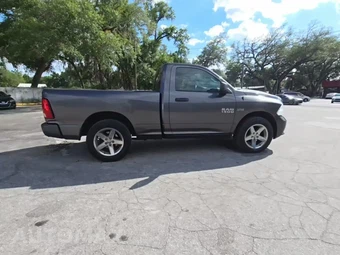 2015 Ram 1500 Express Regular Cab Medium Bed – miniatura 5