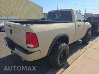 2015 Ram 1500 Express Regular Cab Medium Bed - miniatura 3