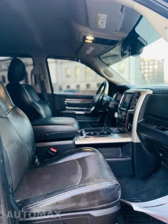 2015 Ram 1500 Laramie Crew Cab Extra Short Bed - miniatura 11