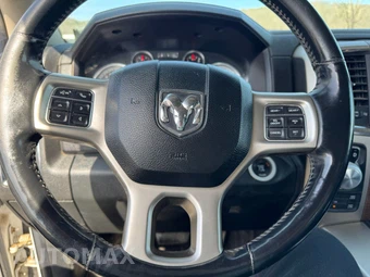 2015 Ram 1500 Laramie Crew Cab Extra Short Bed – miniatura 17