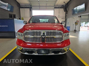 2015 Ram 1500 Laramie Crew Cab Medium Bed – miniatura 2