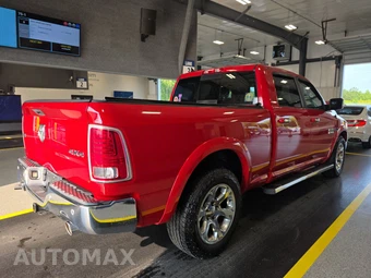 2015 Ram 1500 Laramie Crew Cab Medium Bed – miniatura 4