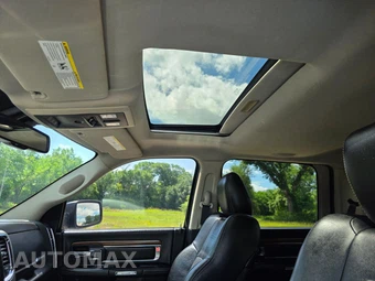 2015 Ram 1500 Laramie Crew Cab Short Bed - miniatura 10