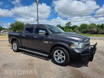 2015 Ram 1500 Laramie Crew Cab Short Bed - miniatura 15
