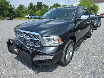 2015 Ram 1500 Laramie Crew Cab Short Bed