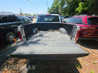 2015 Ram 1500 Laramie Crew Cab Short Bed - miniatura 14
