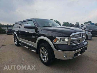 2015 Ram 1500 Laramie Crew Cab Short Bed - miniatura 2