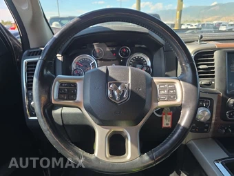 2015 Ram 1500 Laramie Crew Cab Short Bed – miniatura 10