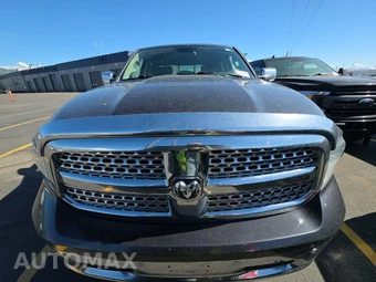 2015 Ram 1500 Laramie Crew Cab Short Bed – miniatura 2