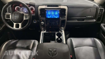 2015 Ram 1500 Laramie Extended Cab Medium Bed - miniatura 16