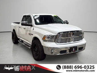 2015 Ram 1500 Laramie Extended Cab Medium Bed - miniatura 2