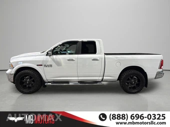 2015 Ram 1500 Laramie Extended Cab Medium Bed - miniatura 6