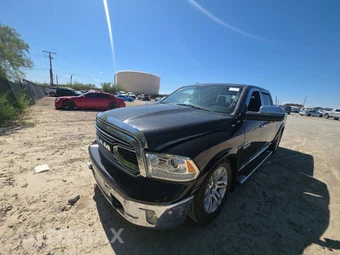 2015 Ram 1500 Laramie Limited 2.0 Crew Cab Medium Bed