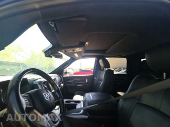 2015 Ram 1500 Laramie Limited 2.0 Crew Cab Medium Bed - miniatura 17
