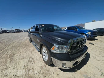 2015 Ram 1500 Laramie Limited 2.0 Crew Cab Medium Bed - miniatura 3