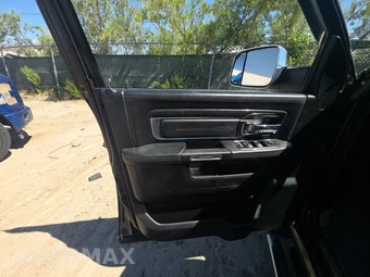 2015 Ram 1500 Laramie Limited 2.0 Crew Cab Medium Bed - miniatura 9