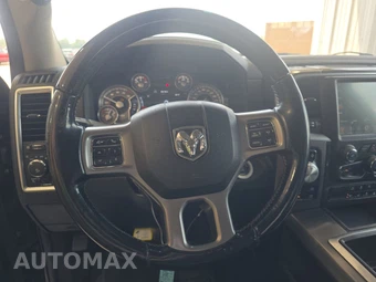 2015 Ram 1500 Laramie Limited Crew Cab Medium Bed – miniatura 10