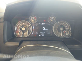 2015 Ram 1500 Laramie Limited Crew Cab Medium Bed – miniatura 12
