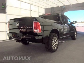 2015 Ram 1500 Laramie Limited Crew Cab Medium Bed – miniatura 4