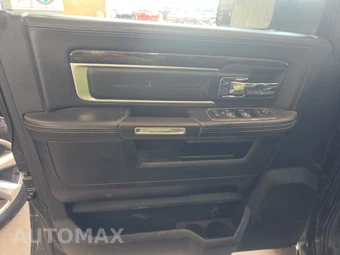 2015 Ram 1500 Laramie Limited Crew Cab Medium Bed – miniatura 9