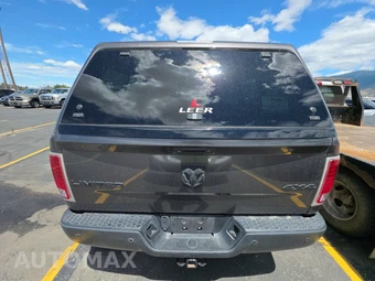 2015 Ram 1500 Laramie Limited Crew Cab Short Bed 28M – miniatura 5