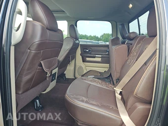 2015 Ram 1500 Laramie Longhorn Crew Cab Medium Bed - miniatura 13
