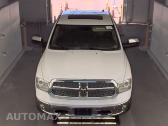 2015 Ram 1500 Laramie Longhorn Crew Cab Short Bed - miniatura 2