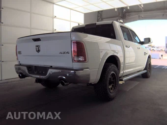 2015 Ram 1500 Laramie Longhorn Crew Cab Short Bed - miniatura 4
