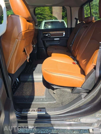 2015 Ram 1500 Laramie Longhorn Crew Cab Short Bed - miniatura 10