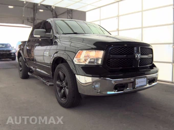 2015 Ram 1500 Outdoorsman Crew Cab Short Bed - miniatura 3