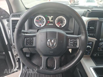 2015 Ram 1500 SLT Crew Cab Short Bed – miniatura 10