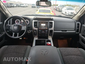 2015 Ram 1500 SLT Crew Cab Short Bed – miniatura 11