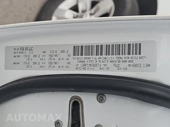 2015 Ram 1500 SLT Crew Cab Short Bed – miniatura 14