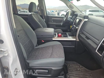 2015 Ram 1500 SLT Crew Cab Short Bed – miniatura 8