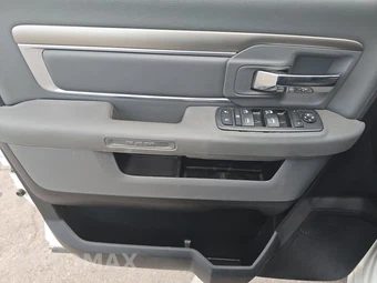 2015 Ram 1500 SLT Crew Cab Short Bed – miniatura 9