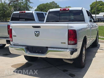 2015 Ram 1500 SLT Extended Cab Medium Bed - miniatura 3