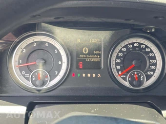 2015 Ram 1500 SLT Extended Cab Medium Bed - miniatura 9