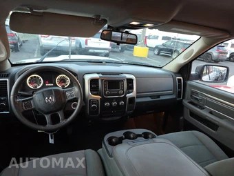 2015 Ram 1500 SLT Extended Cab Medium Bed – miniatura 11