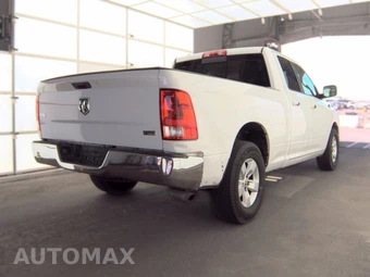 2015 Ram 1500 SLT Extended Cab Medium Bed – miniatura 4