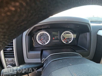 2015 Ram 1500 SLT Extended Cab Medium Bed – miniatura 12