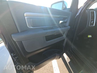 2015 Ram 1500 SLT Extended Cab Medium Bed – miniatura 9
