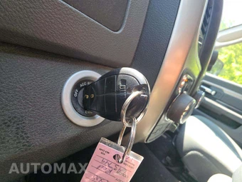 2015 Ram 1500 SLT Extended Cab Medium Bed – miniatura 5