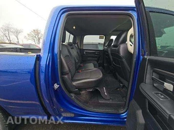 2015 Ram 1500 Sport Crew Cab Medium Bed - miniatura 16