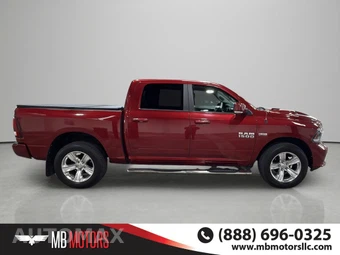 2015 Ram 1500 Sport Crew Cab Short Bed - miniatura 3