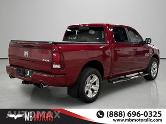 2015 Ram 1500 Sport Crew Cab Short Bed - miniatura 4