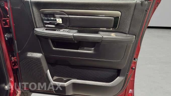 2015 Ram 1500 Sport Crew Cab Short Bed - miniatura 9