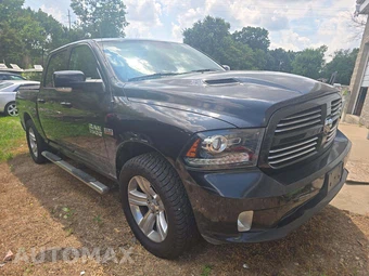 2015 Ram 1500 Sport Crew Cab Short Bed - miniatura 4