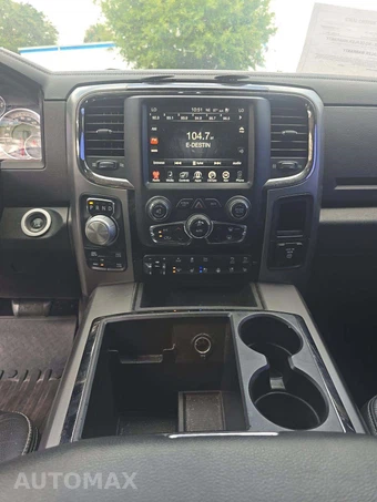 2015 Ram 1500 Sport Crew Cab Short Bed - miniatura 7